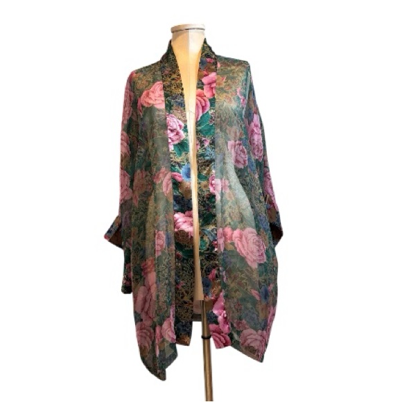 Vintage Victoriaâs Secret Gold Label Sheer Floral Kimono One Size